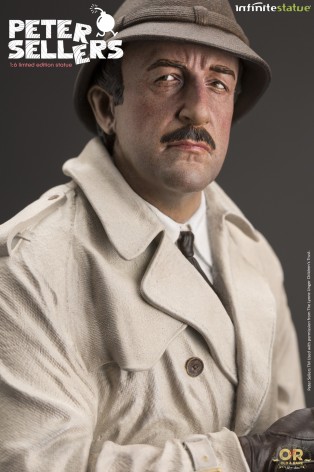 Statua di Peter Sellers nei panni dell'Ispettore Clouseau - 9